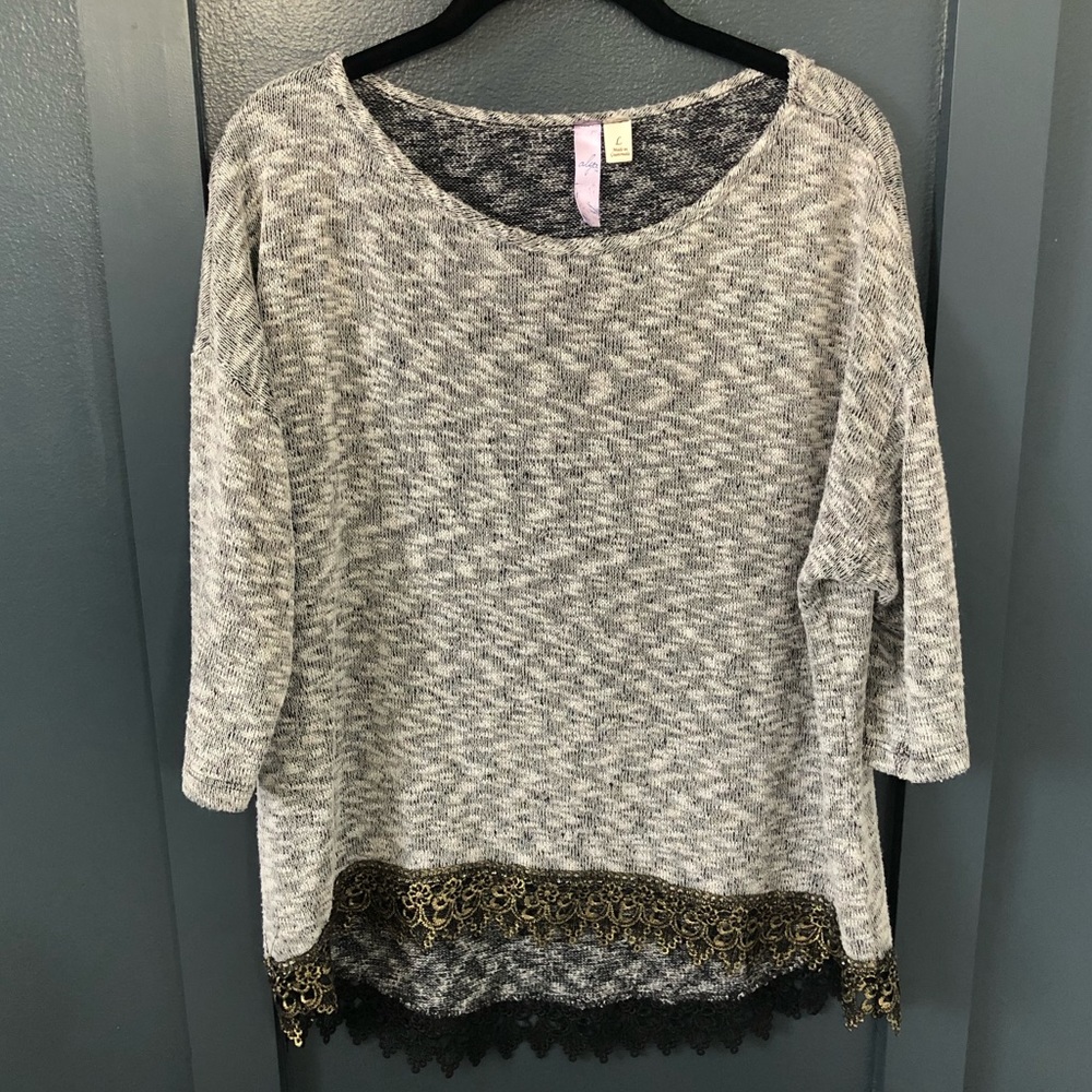 Alya Grey Knit Top